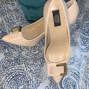 Jones New York: Diana Light Cream Stiletto